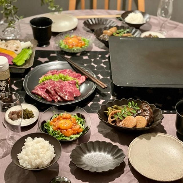 コストコ食材で、焼肉とサーモンユッケの夜ごはん