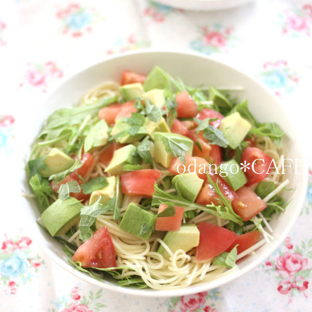 誰でも作れる！たっぷり野菜のサラダ麺 と息子のケガ