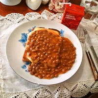 ビーンズ・オン・トースト ～ とろけるチーズのせが大好き✯