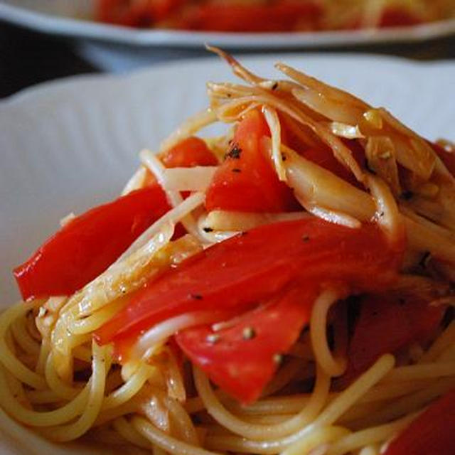 新生姜とトマトのスパゲッティーニ。