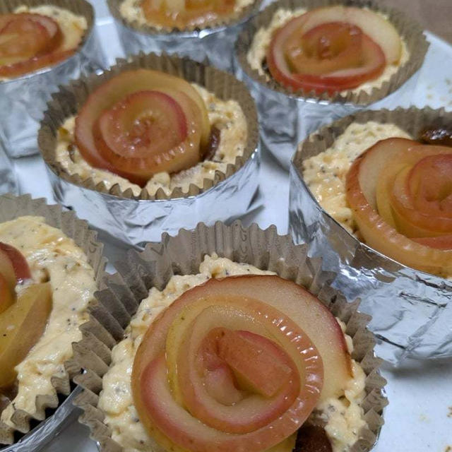 リンゴのバラのカップケーキ♪