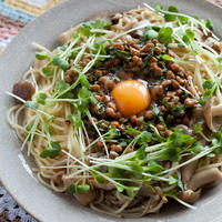 何度目かの 茸のオイルマリネと納豆のパスタ