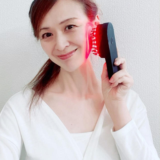 1日5分‼️小顔・リフトアップ・保湿 が まとめてできる‼️ ONCE 「 EMS care」