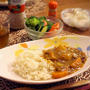みんなニコニコ、カレーで晩ごはん