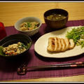 塩麹チキンとかプラレールとか。Shiokouji chicken and plarail.