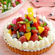 娘の誕生日ケーキ・フルーツてんこ盛りタルト