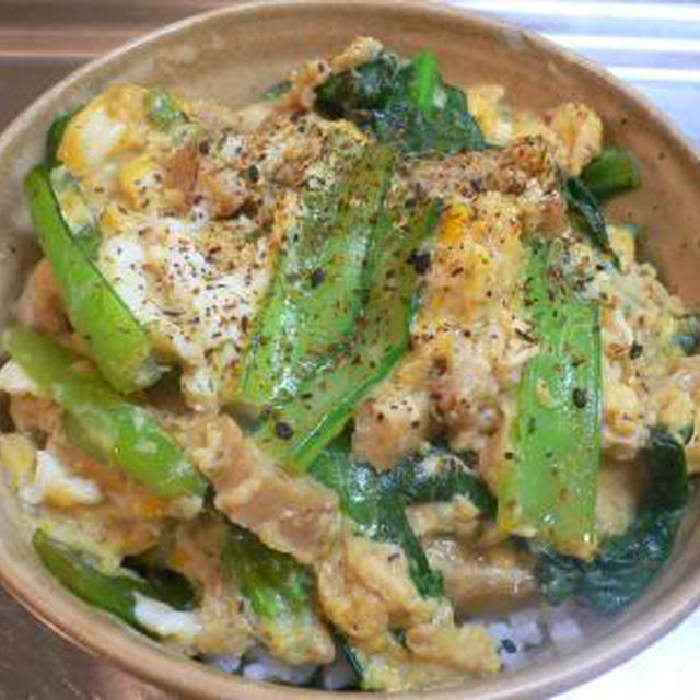 小松菜と油揚げの玉子丼