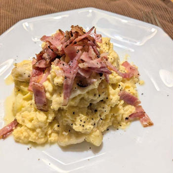 おうちごはん　〜鶏肉とじゃがいものカルボナーラ仕立て〜