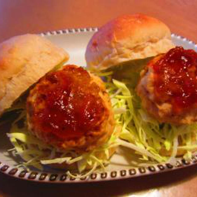 黒糖ﾊﾞﾝｽﾞで照焼きつくねｻﾝﾄﾞ♪黒糖ﾐﾆ食ﾊﾟﾝ♪