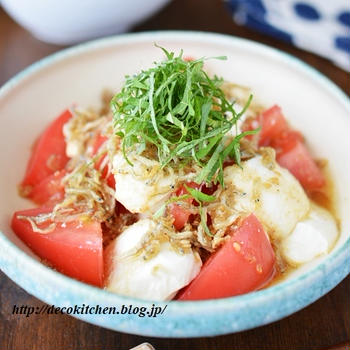 異様な暑さの中でもひんやりつるん～と食べやすい＆簡単にできる「豆腐サラダレシピ」2選。
