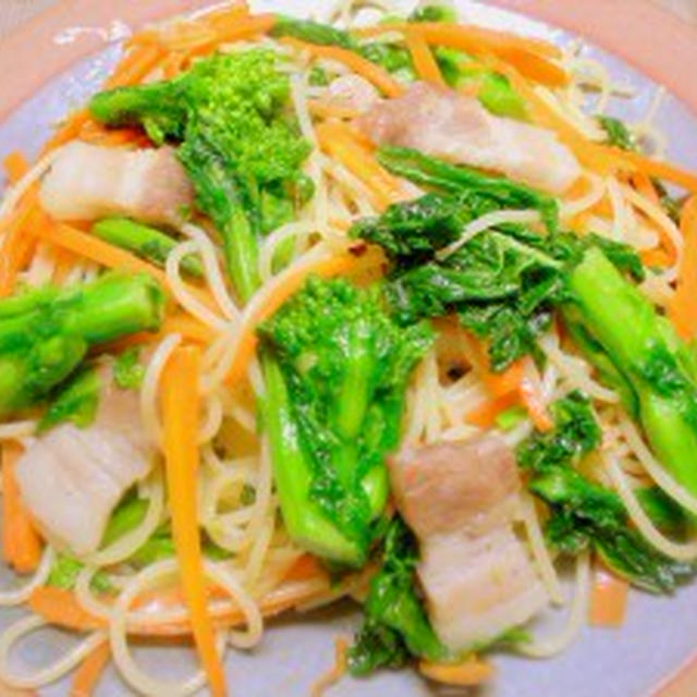 いか天月見そば【朝食】、菜の花と豚肉のパスタ【夕食】