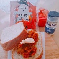 カルダモン香るかぼちゃ餡♪白ごまパン・かぼちゃ餡サンド・カボチャサラダサンド♪