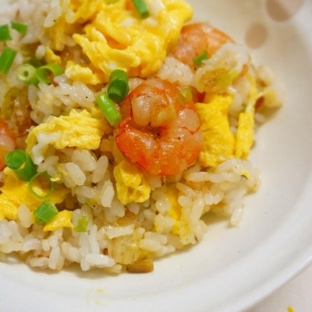 ぷりぷり♪エビチャーハン　ワカサギの南蛮漬け
