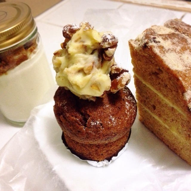 Merci BAKE CAKE SHOP（メルシーベイク）
