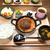 鉄皿であつあつハンバーグの晩ごはん。