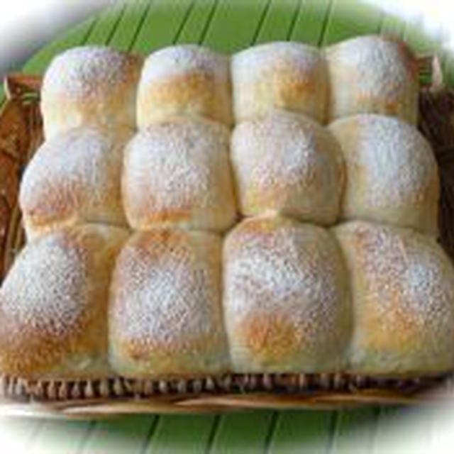 【玄米プチパン　焼き上がりました】