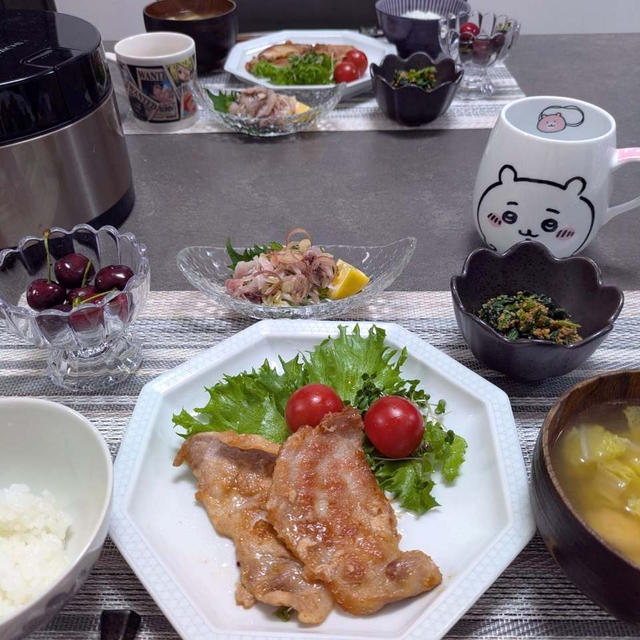 豚の生姜焼きの献立。今日のお昼ご飯。最近届いた株主優待、寿スピリッツ。