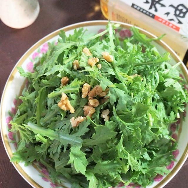 ボーソー米油で簡単春菊サラダ