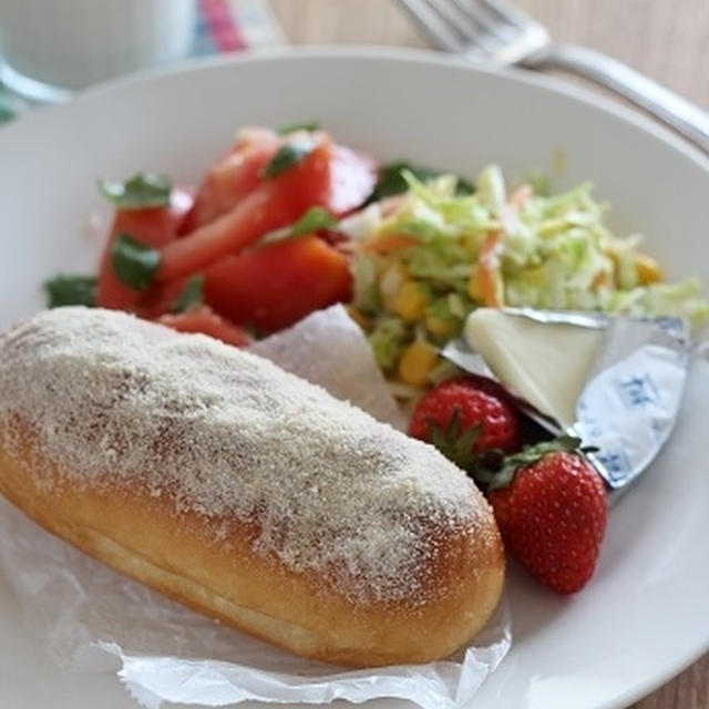 揚げパンで、給食風ワンプレート