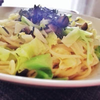 フライパンひとつで作る☆キャベツとしめじのたらこクリームパスタ