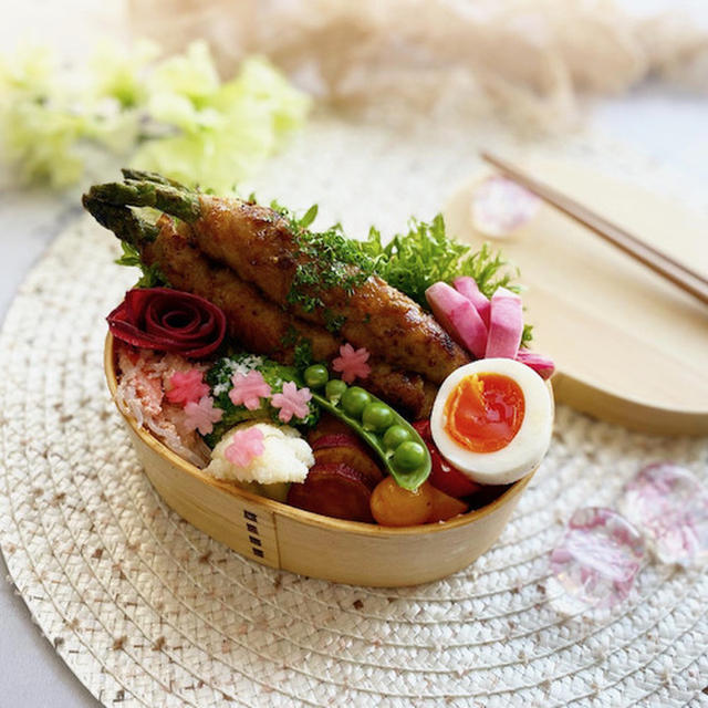 アスパラの肉巻きハニーマスタード風味のっけ弁当