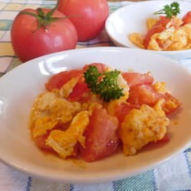 トマトと卵のセロリ塩炒め