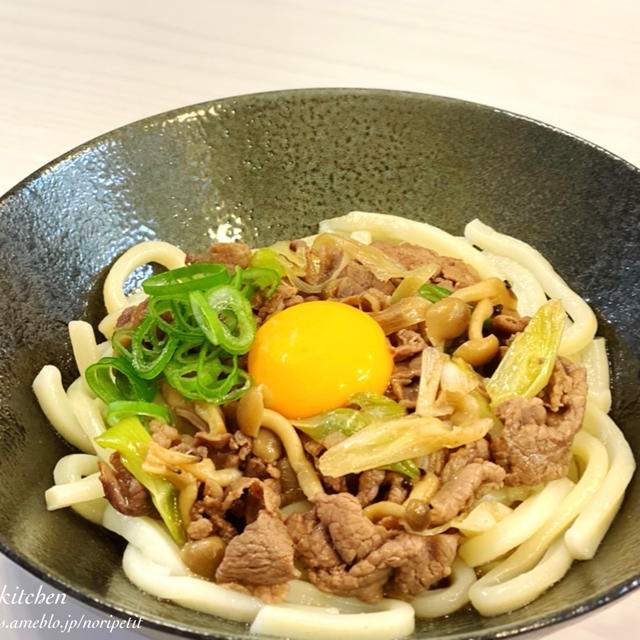 パパッと♪【らくウマ】やみつき♡牛すき釜玉うどん