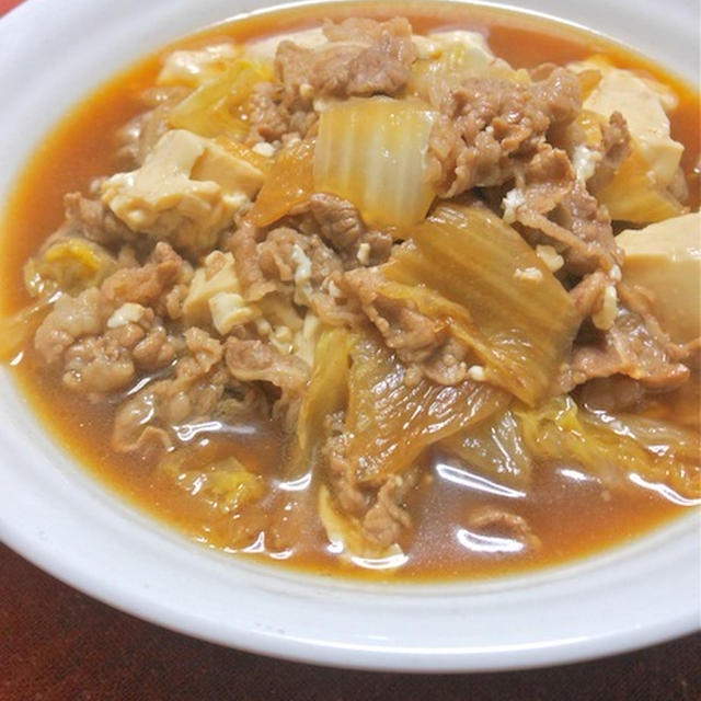 サッと煮るだけ〜簡単おつまみおかず！たっぷり白菜の肉豆腐。