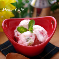 混ぜて凍らせるだけ、簡単フルーツフローズンヨーグルトアイスクリーム☆3STEPで作れる♪簡単！ひんやりスイーツレシピ