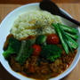 全10種類。夏のお野菜たっぷりキーマカレー。