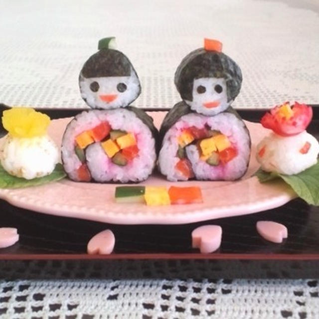簡単かわいい♡巻き寿司でミニお雛人形