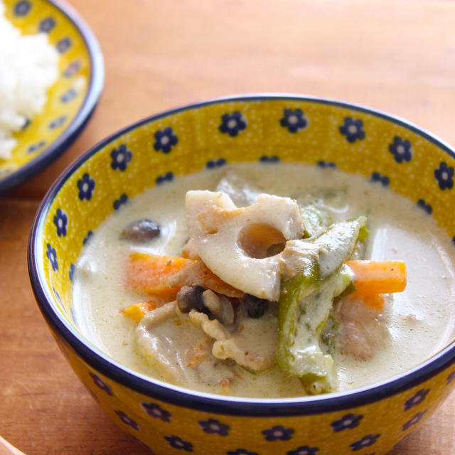 豚バラ肉のこっくりグリーンカレー！