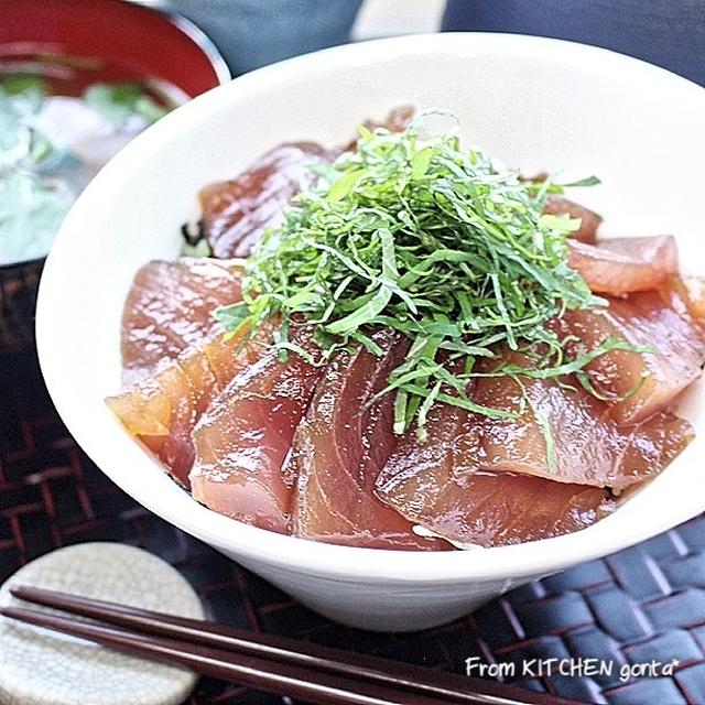 まぐろの漬け丼