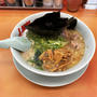 醤油ラーメンを背脂変更多めで啜る 〜メンマ・海苔5枚・コロチャーシュー6個・山岡家〜
