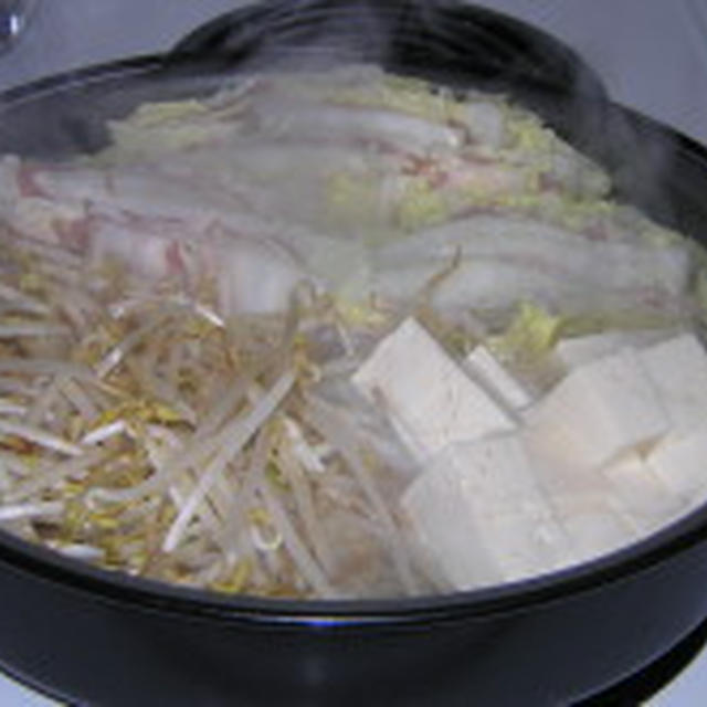 白菜と豚バラのミルフィーユ鍋・・・とは？