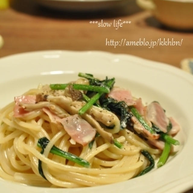 茸とほうれん草のクリームパスタ