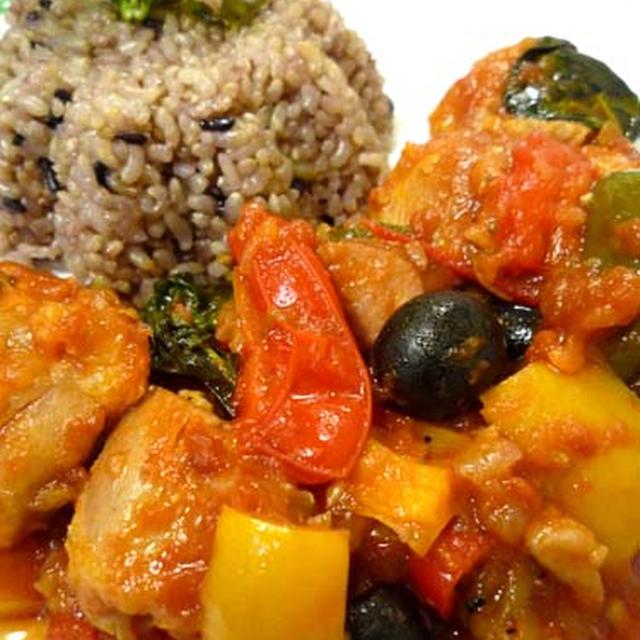 たっぷり野菜と柔らか鶏肉のトマト煮！スペイン風チリンドロン