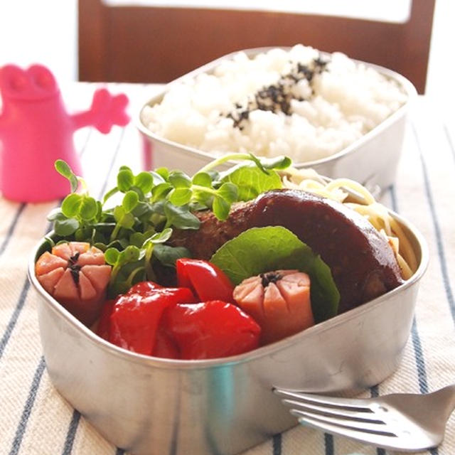 ケチャップバジルソース・・ハンバーグお弁当＆チェックマン♪