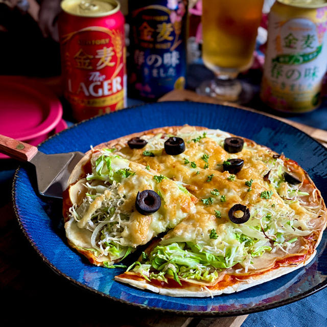 どんどん乗せて焼くだけうまぁ！春野菜満載で春食らう幸せピザ！﻿