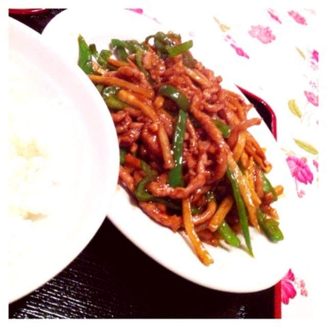 ピーマンと豚肉の細切り炒め