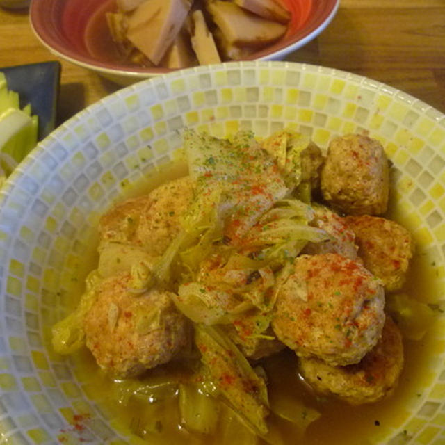 スパイス大使♪鶏団子と春キャベツの煮込み