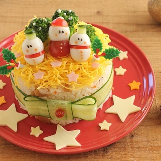 クリスマスごはん サンタと雪だるまのお寿司ケーキ By 山本リコピンさん レシピブログ 料理ブログのレシピ満載