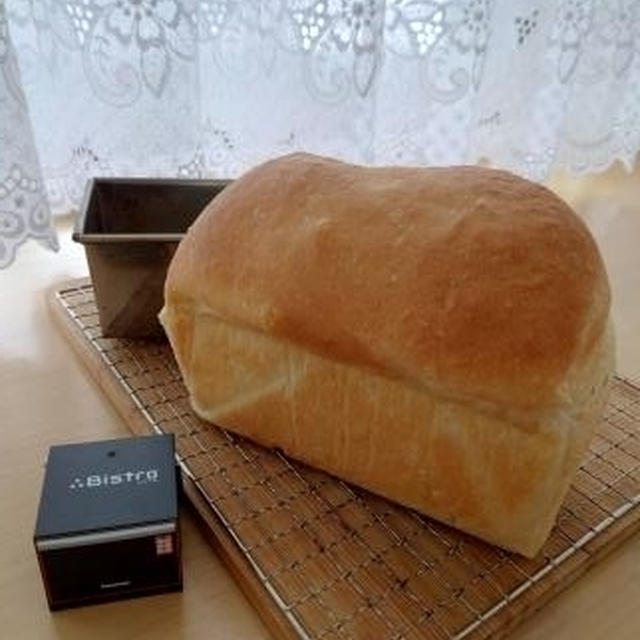 ミルク食パン♪レーズンメープル粒ジャムパン♪