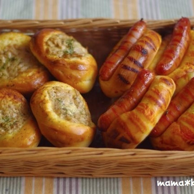 ツナマヨパンと、ウインナーボードのお惣菜パン