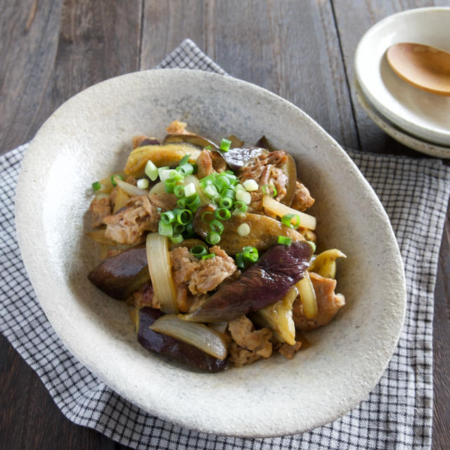 なすと豚肉の和風カレー醤油炒め＊子どもと食べる旬の野菜