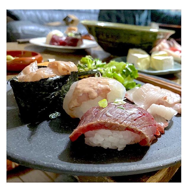 鯨の炙り寿司と生鯨寿司に大満足♡