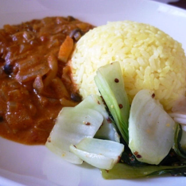 辛ーい！インドカレーでブランチ