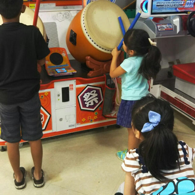 子守り中～