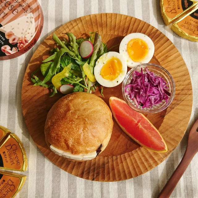 ＊贅沢ナッツチーズサンドで朝ごぱん♪＊