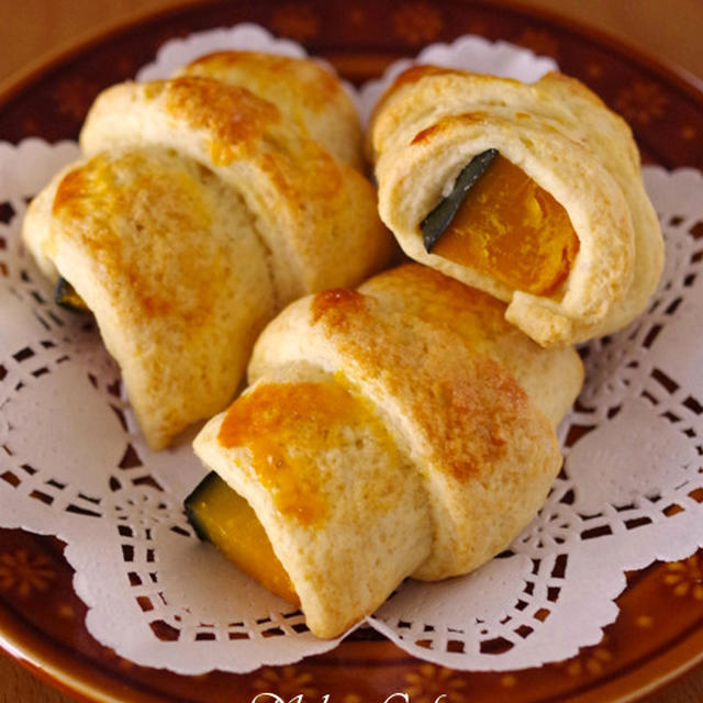 「クックパッドニュース」に掲載ありがとうございます☆『HM（ホットケーキミックス）でつくる簡単かぼちゃのクロワッサン』